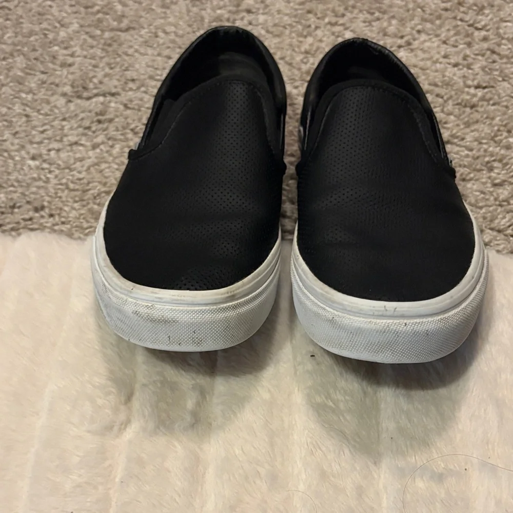 Vans perf leather Women’s Classic Slip-On in Black/White - Picture 6 of 6